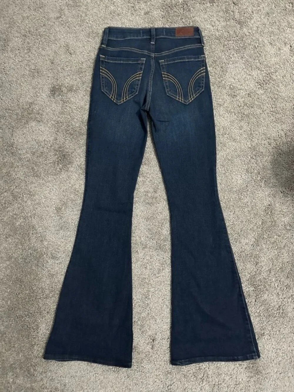 Hollister High Rise Flare Jeans Dark Wash Y2K Retro Size 26R Boho Chic - Picture 3 of 10